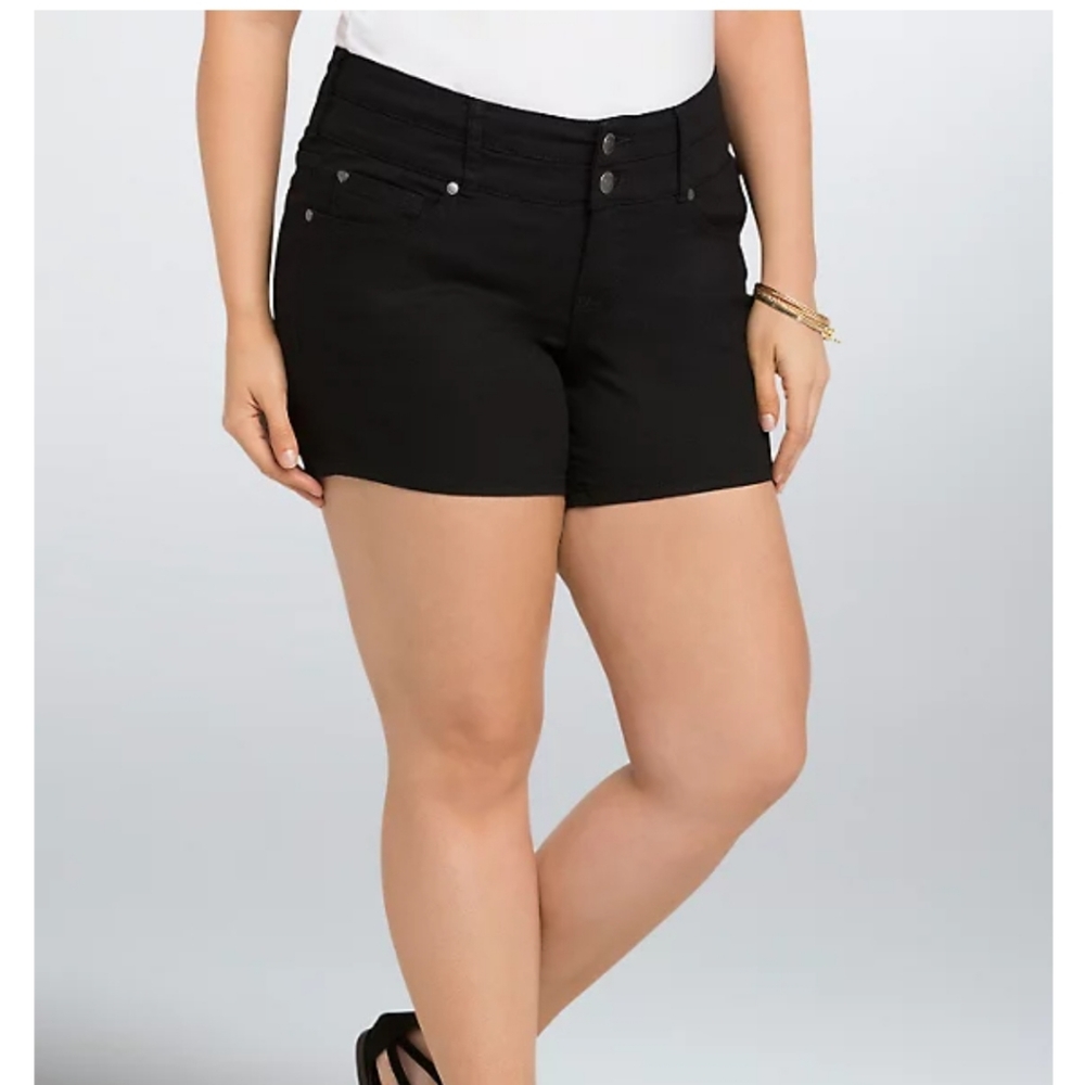 Torrid High-Rise Shorts Black-Wash